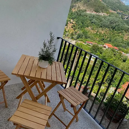 New Rosa Mel - Casas De Campo, Candemil, Serra Do Marao أمارانتي