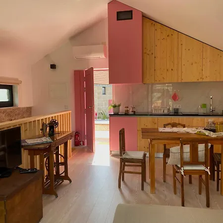 New Rosa Mel - Casas De Campo, Candemil, Serra Do Marao بيت للعطل